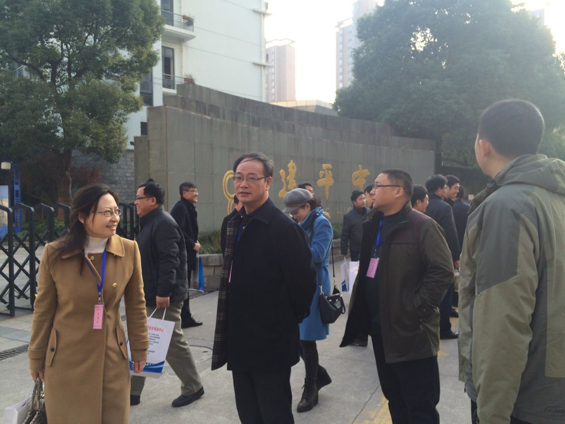 我校教师赴上海建平中学实地学习